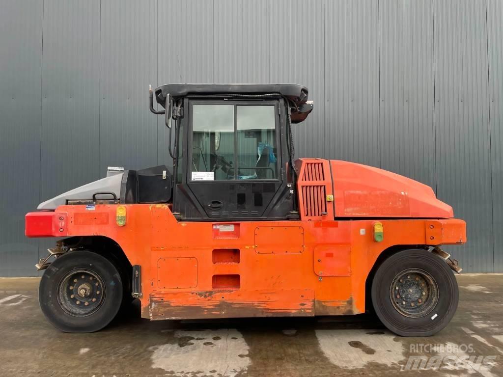 Dynapac CP224 Bandenwalsen