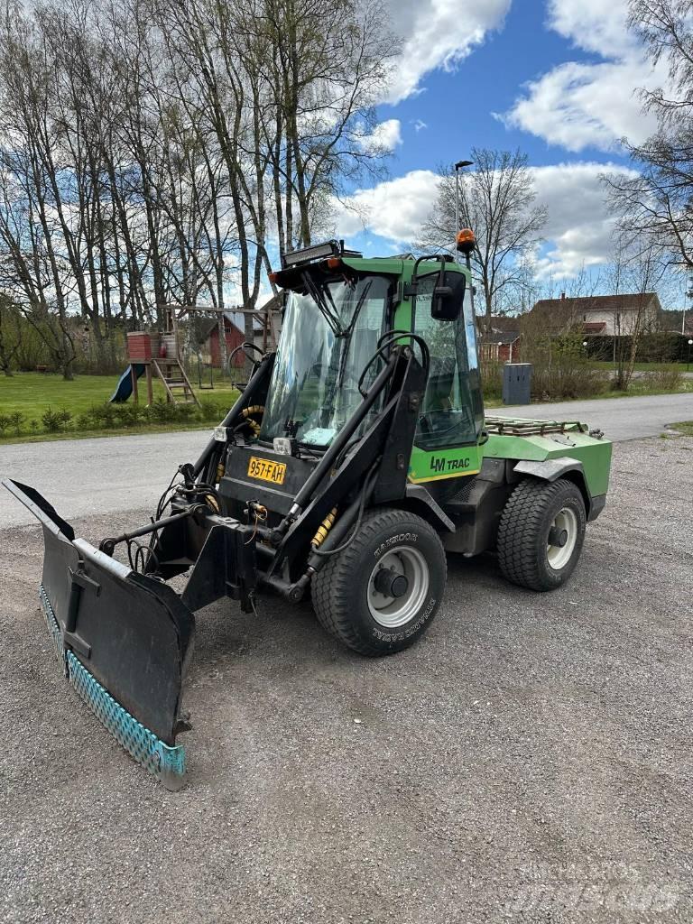 LM Trac 485 Compacttrekkers