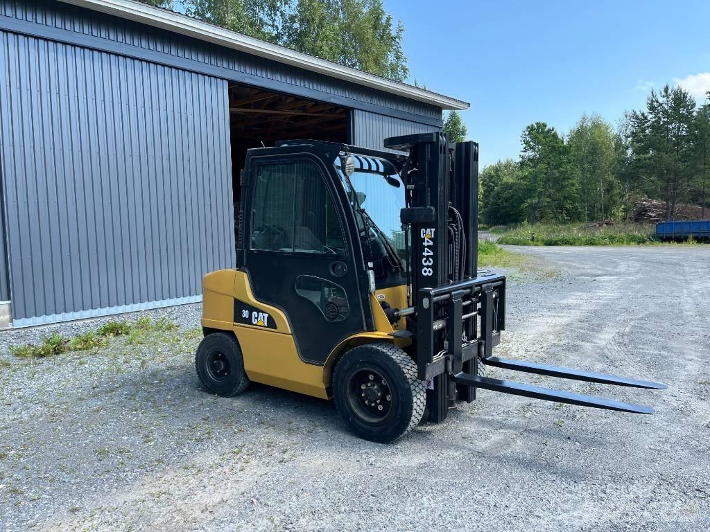 CAT DP 30 N Diesel heftrucks