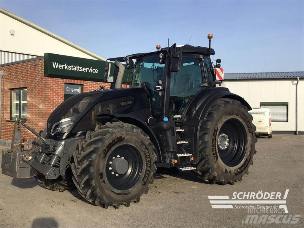 Valtra Q 305 Tractoren