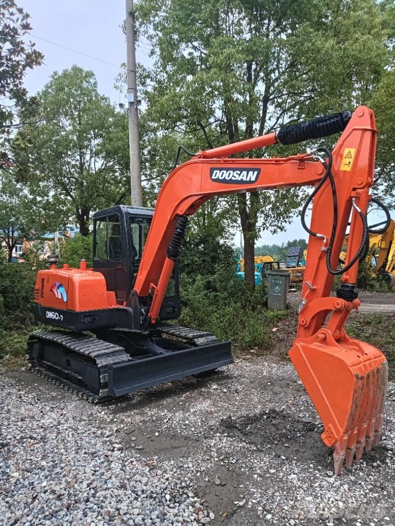 Doosan DH 55 Minigraafmachines < 7t