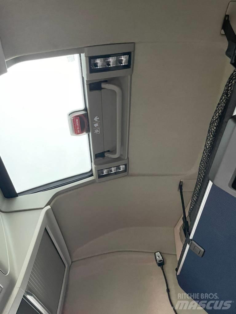 Volvo FH 500 Trekkers