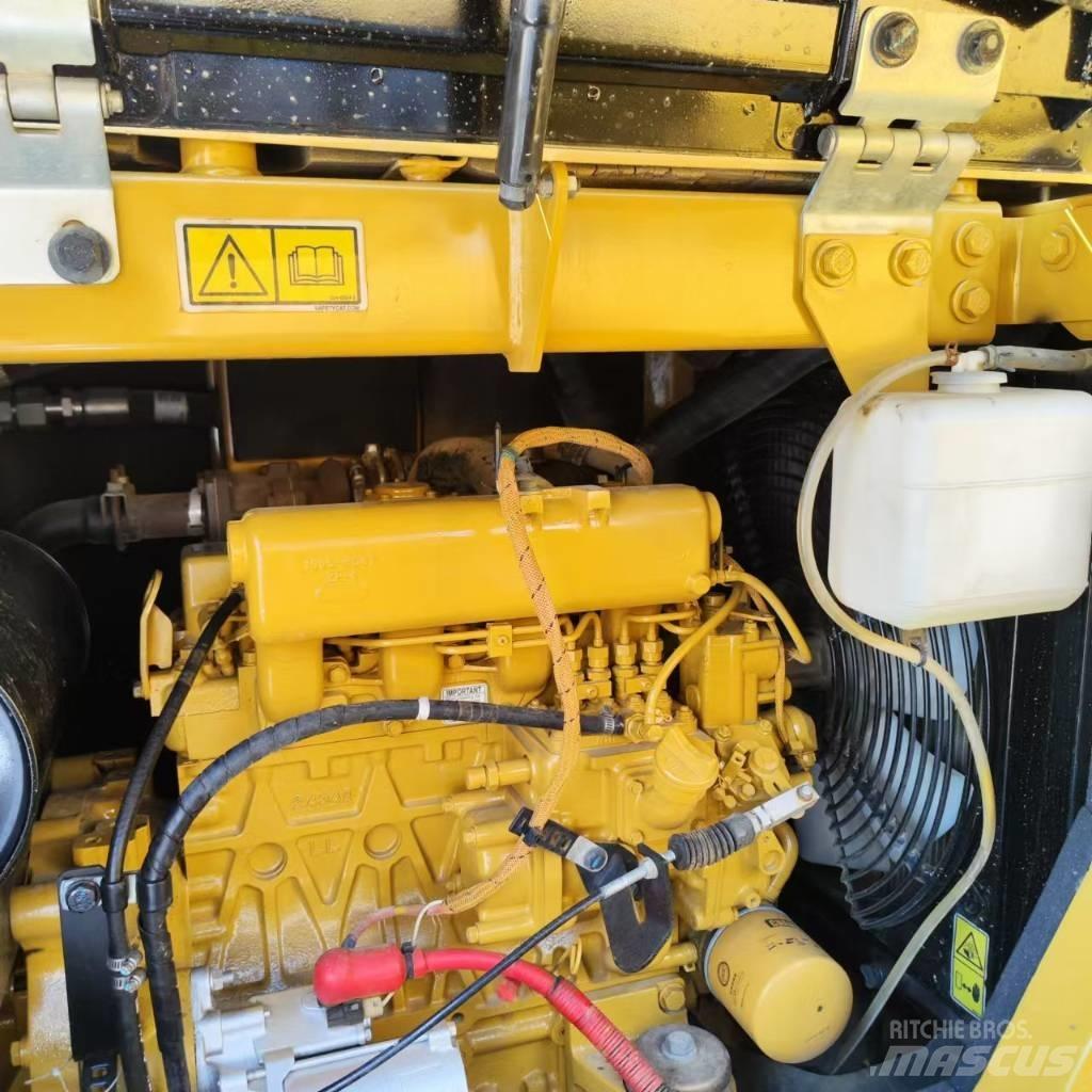 CAT 306 Rupsgraafmachines
