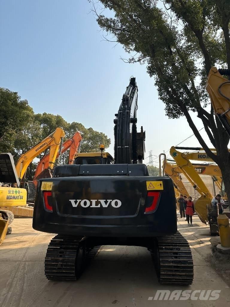 Volvo EC 210 Midigraafmachines 7t - 12t