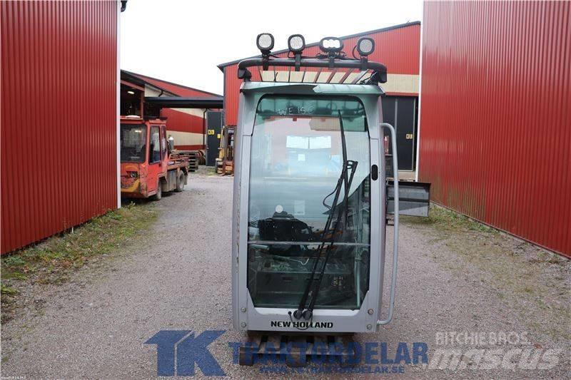 New Holland WE150C Cabine en interieur