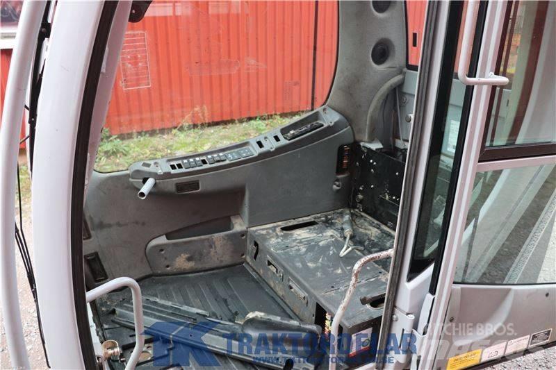 New Holland WE150C Cabine en interieur