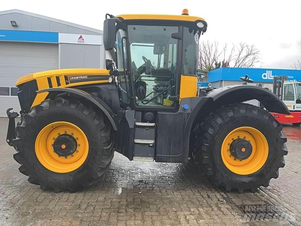 JCB Fastrac 4220 Tractoren