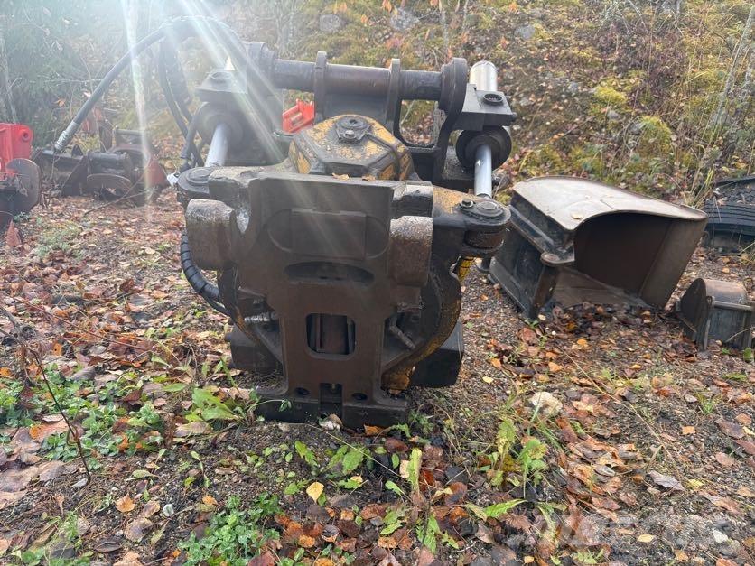 CASE CX210 Rupsgraafmachines