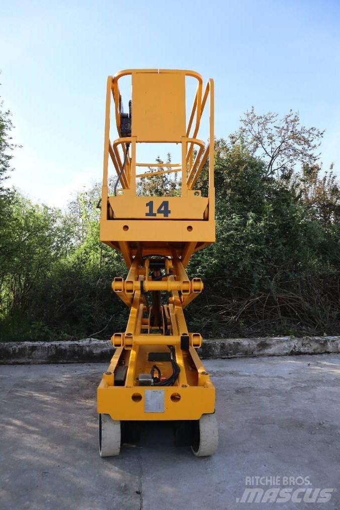 Haulotte Compact 8 Schaarhoogwerkers