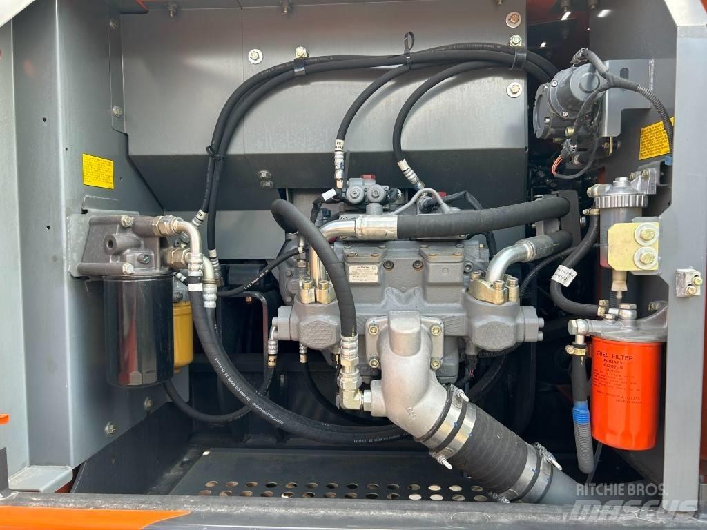 Hitachi ZX 220 LC Rupsgraafmachines