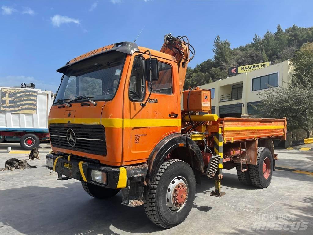 Mercedes-Benz 1626K Vlakke laadvloer met kraan