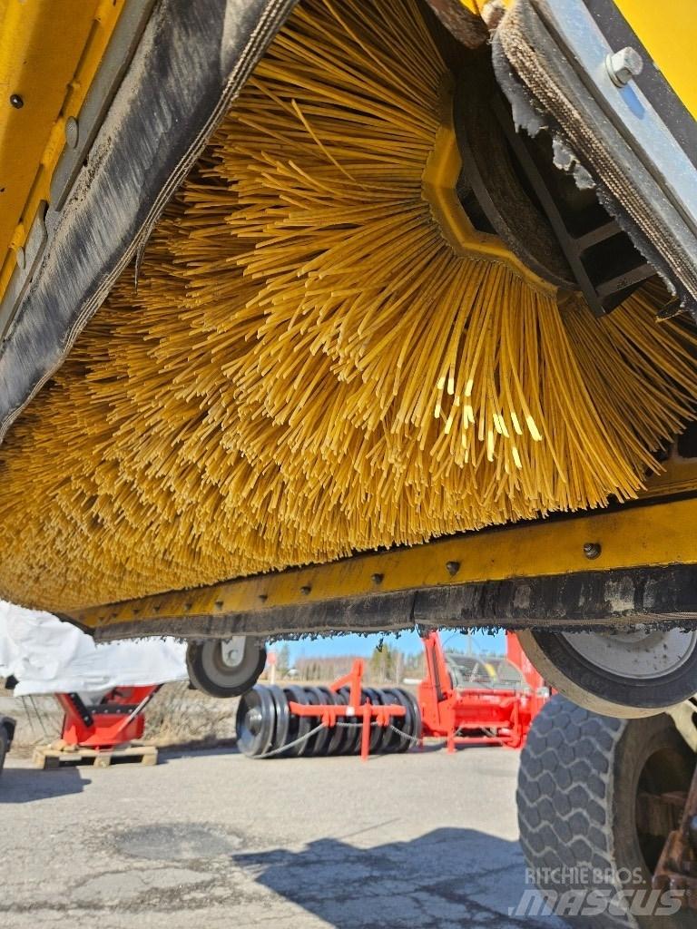 Vama EHK 2000 Veegmachines