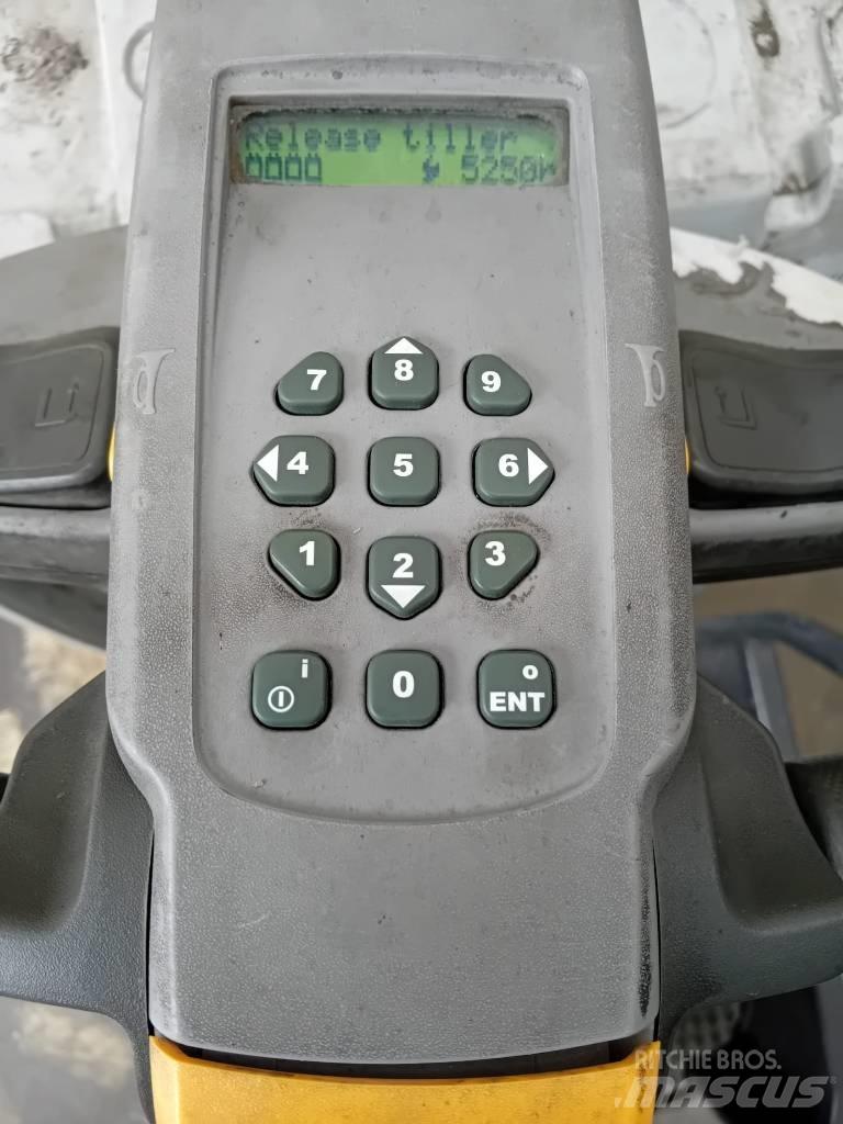 UniCarriers PMR 200F Meerij pallettruck met platform