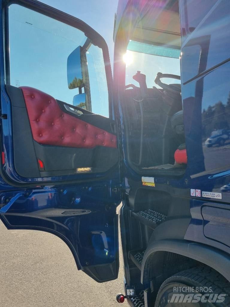 Volvo FH 13 500 TC Vrachtwagen met containersysteem