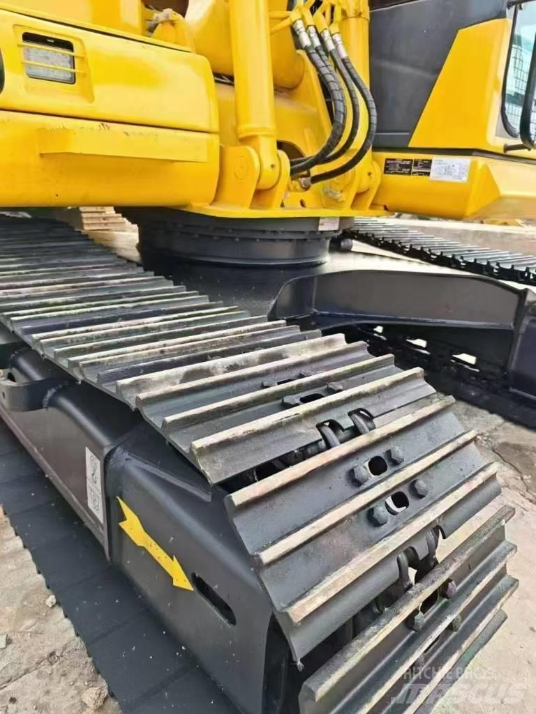 Komatsu 130-7 Rupsgraafmachines