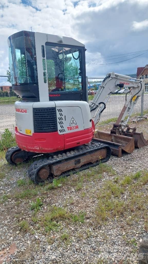 Takeuchi TB 23 R Minigraafmachines < 7t