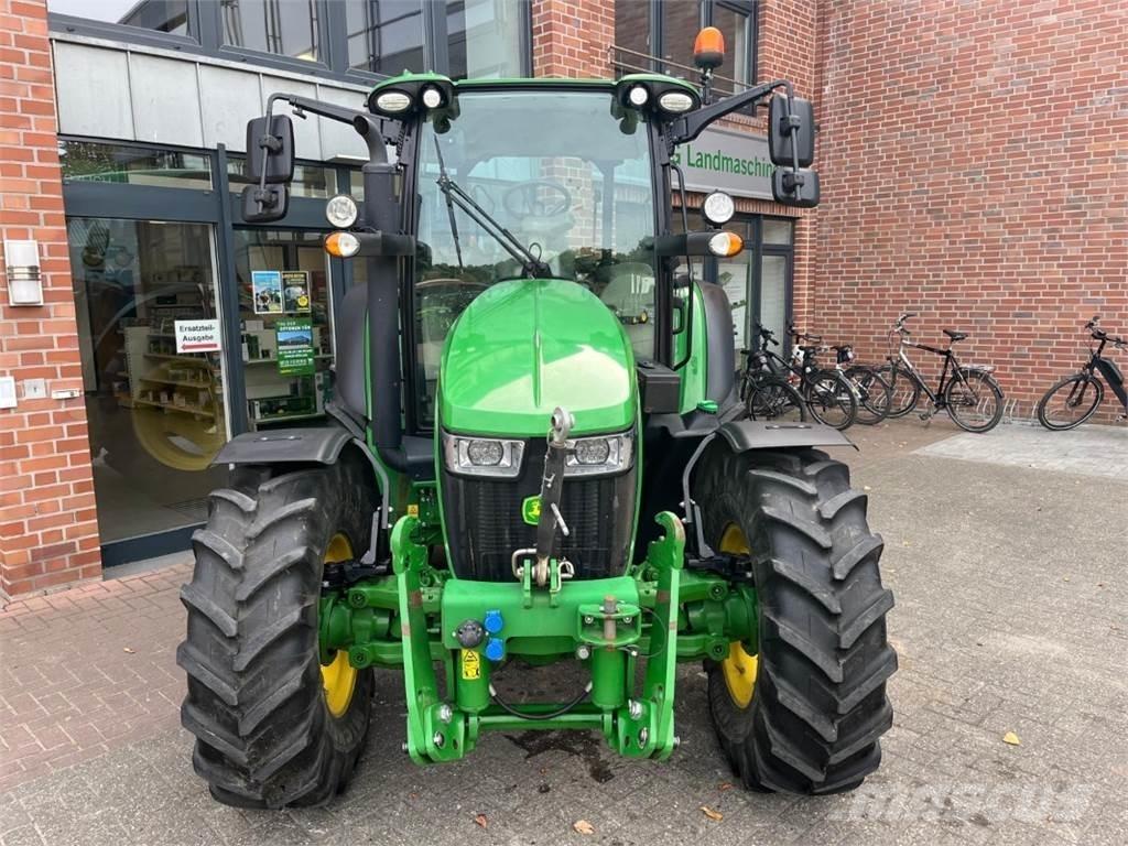 John Deere 5100R Tractoren