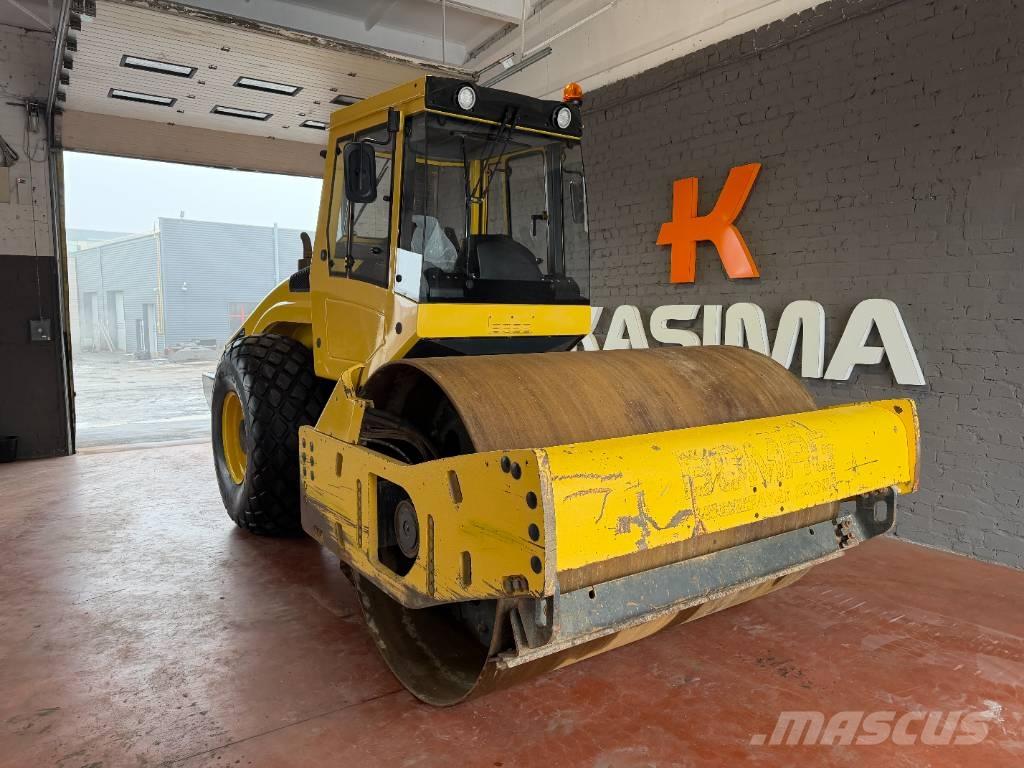 Bomag BW 211 D-4 Trilrolwalsen