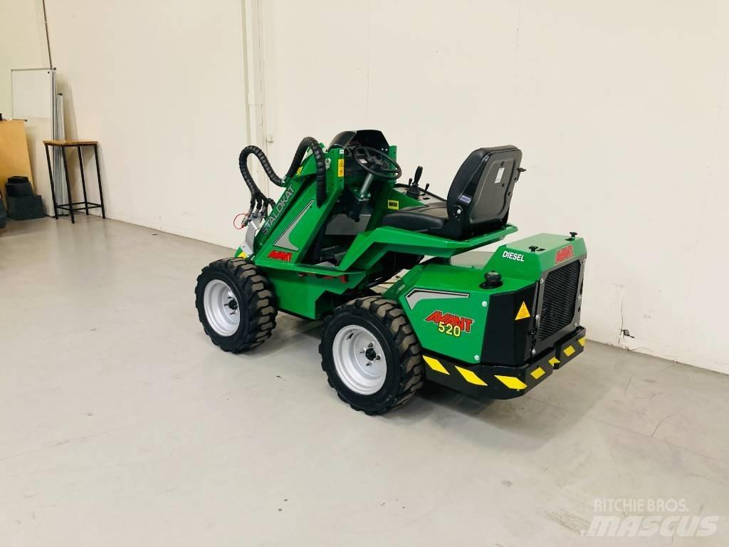 Avant 520 Tele Miniladers