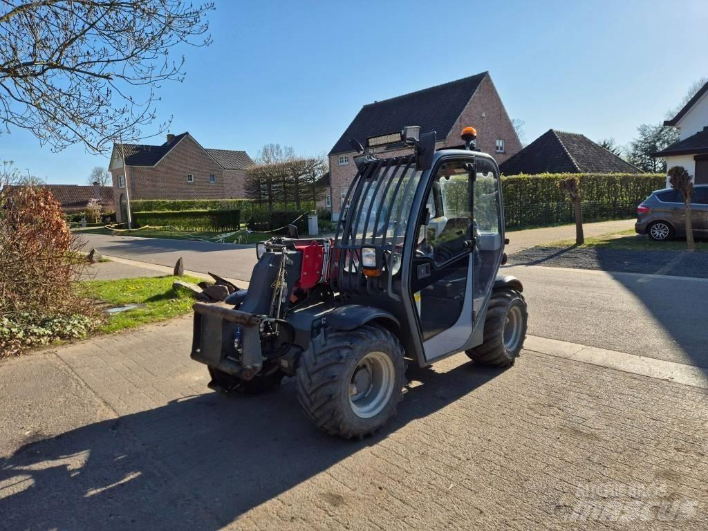 Weidemann T4512 Verreikers voor landbouw