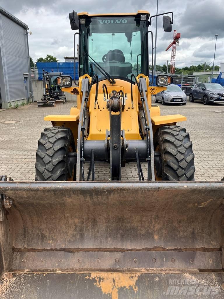 Volvo L 30 G Wielladers