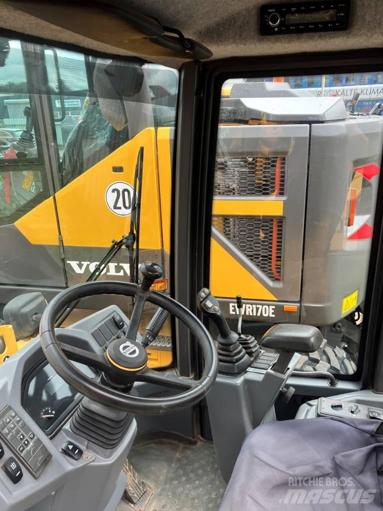 Volvo L 30 G Wielladers