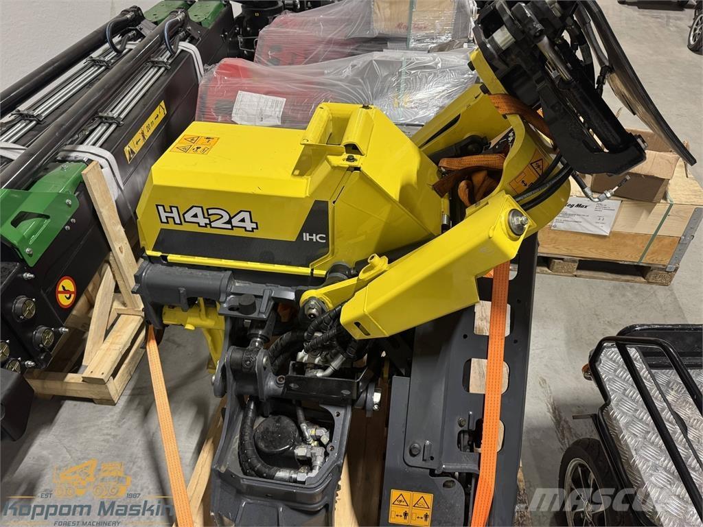 John Deere H424 Boomvelkoppen