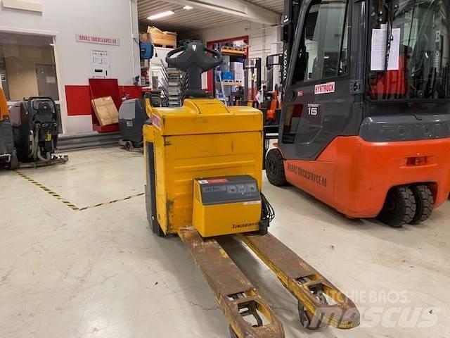 Jungheinrich ERE 225 Electro-pallettrucks