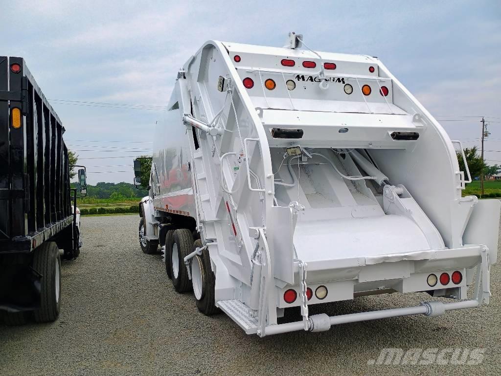Freightliner M2 Vuilniswagens