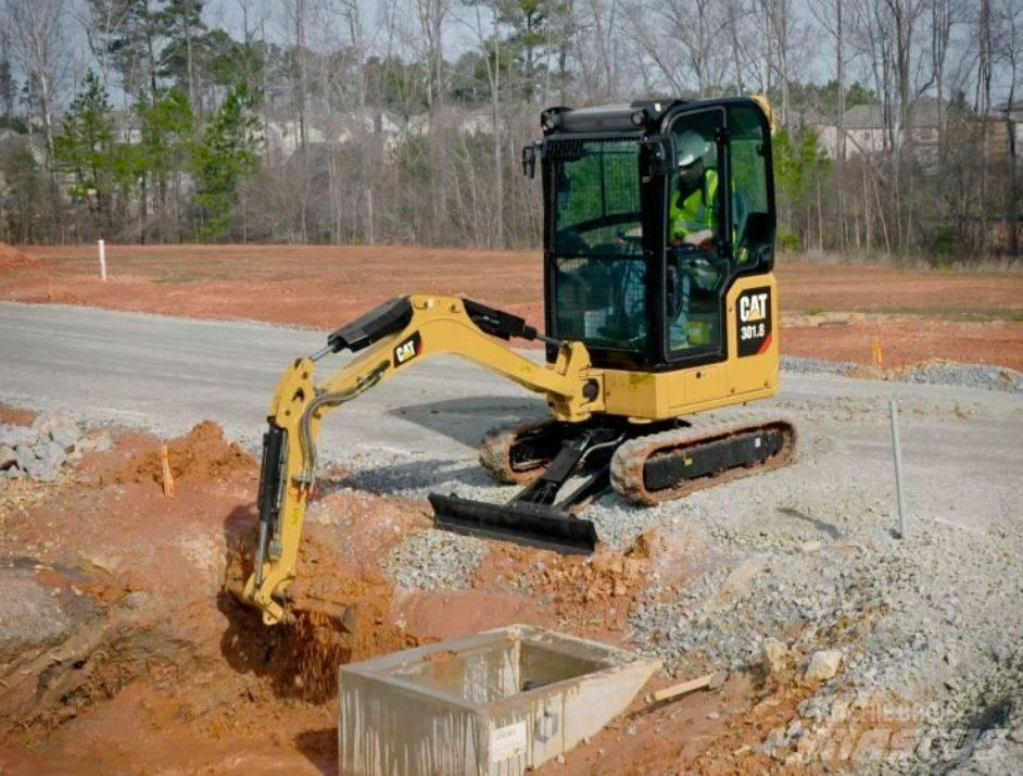 CAT 301.8 UTHYRES Minigraafmachines < 7t