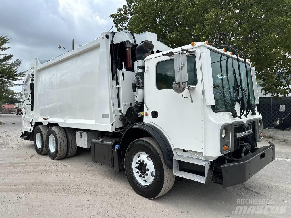 Mack MRU 613 Vuilniswagens