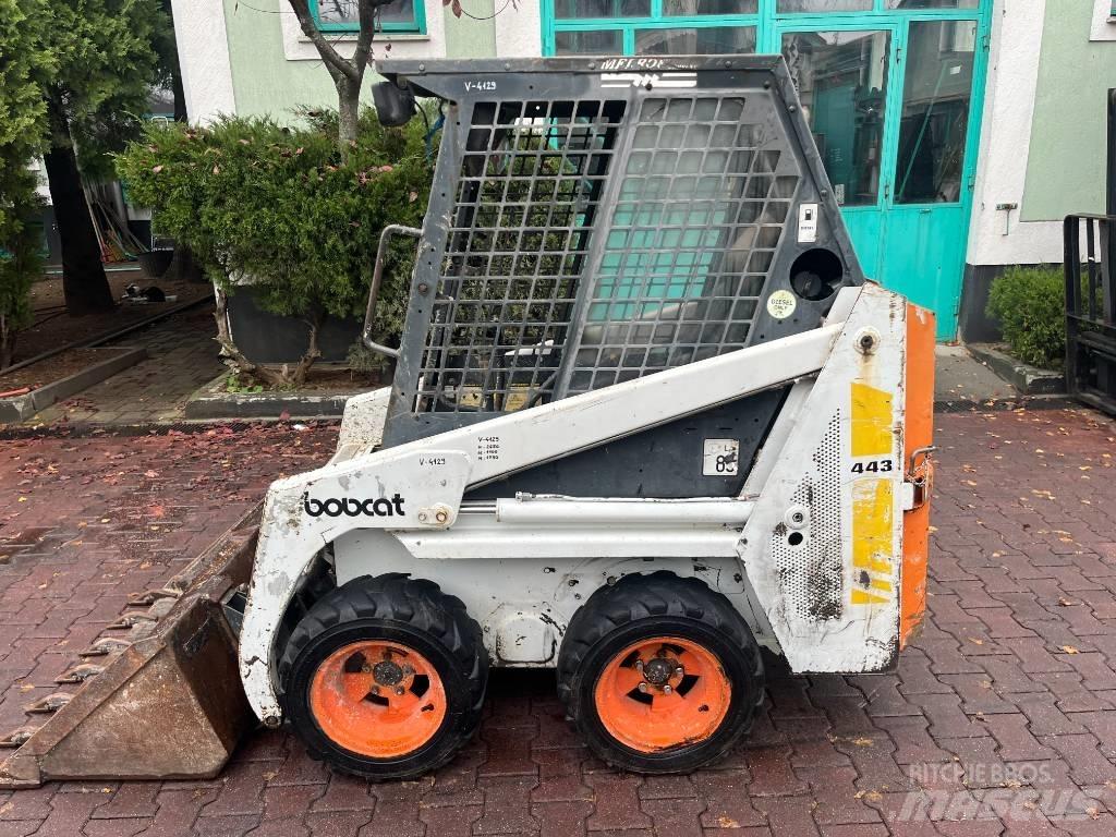 Bobcat 443    V-4129 Verreikers