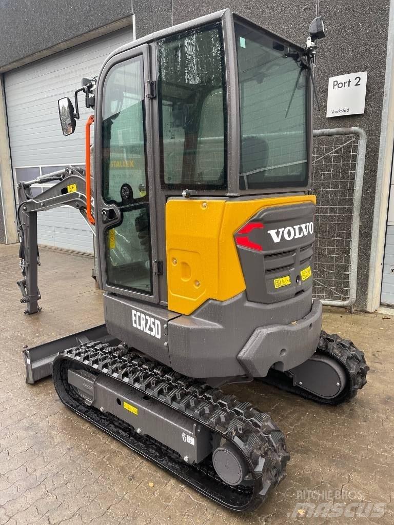 Volvo ECR25D Minigraafmachines < 7t