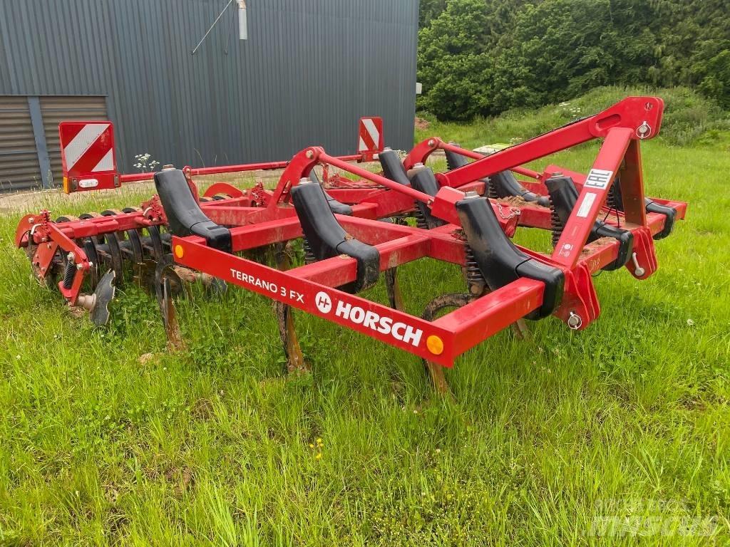 Horsch Terrano 3 FX Cultivatoren