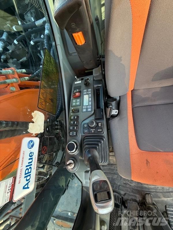 Doosan DX 140 W-5 Wielgraafmachines