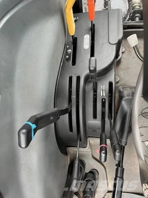 New Holland 5635 Tractoren