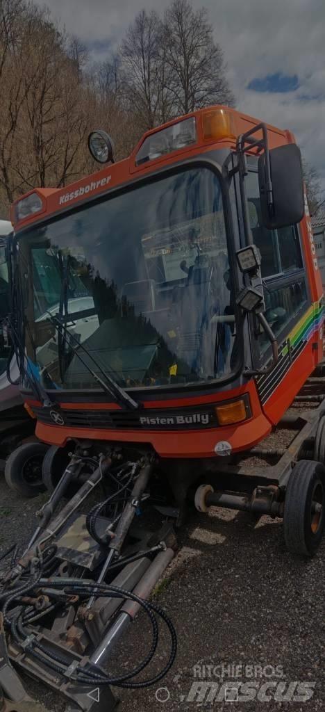 Kässbohrer PB 240 D Sneeuwruimers en -schuivers