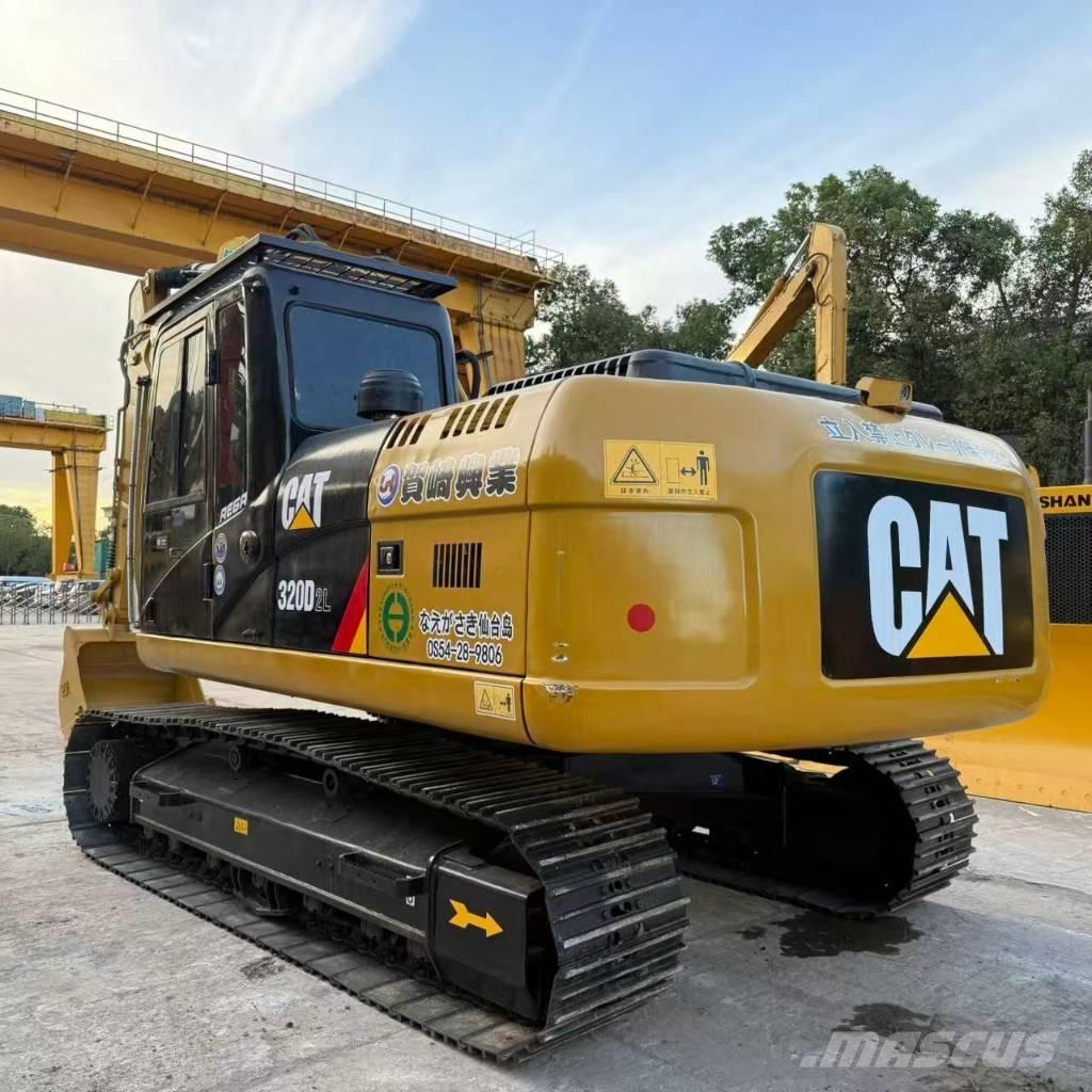 CAT 320D2 Midigraafmachines 7t - 12t