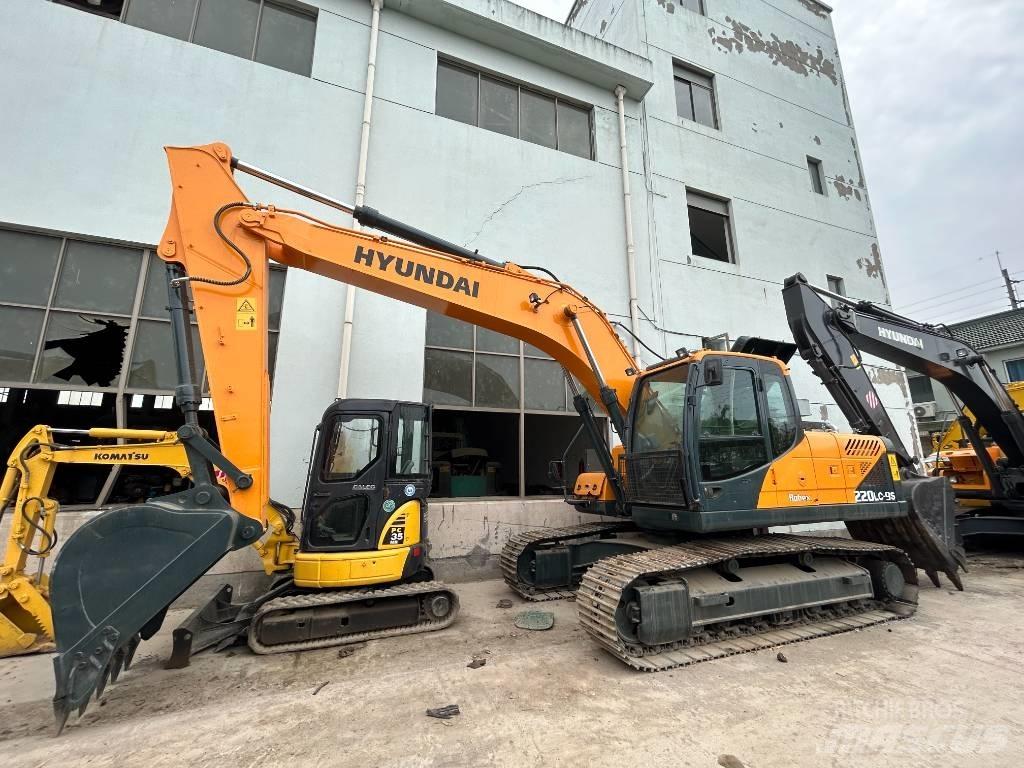 Hyundai 220LC-9 Rupsgraafmachines