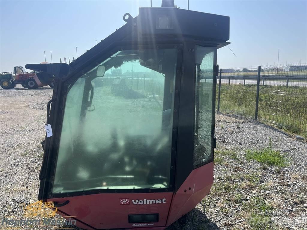 Valmet 911.1 Cabine en interieur