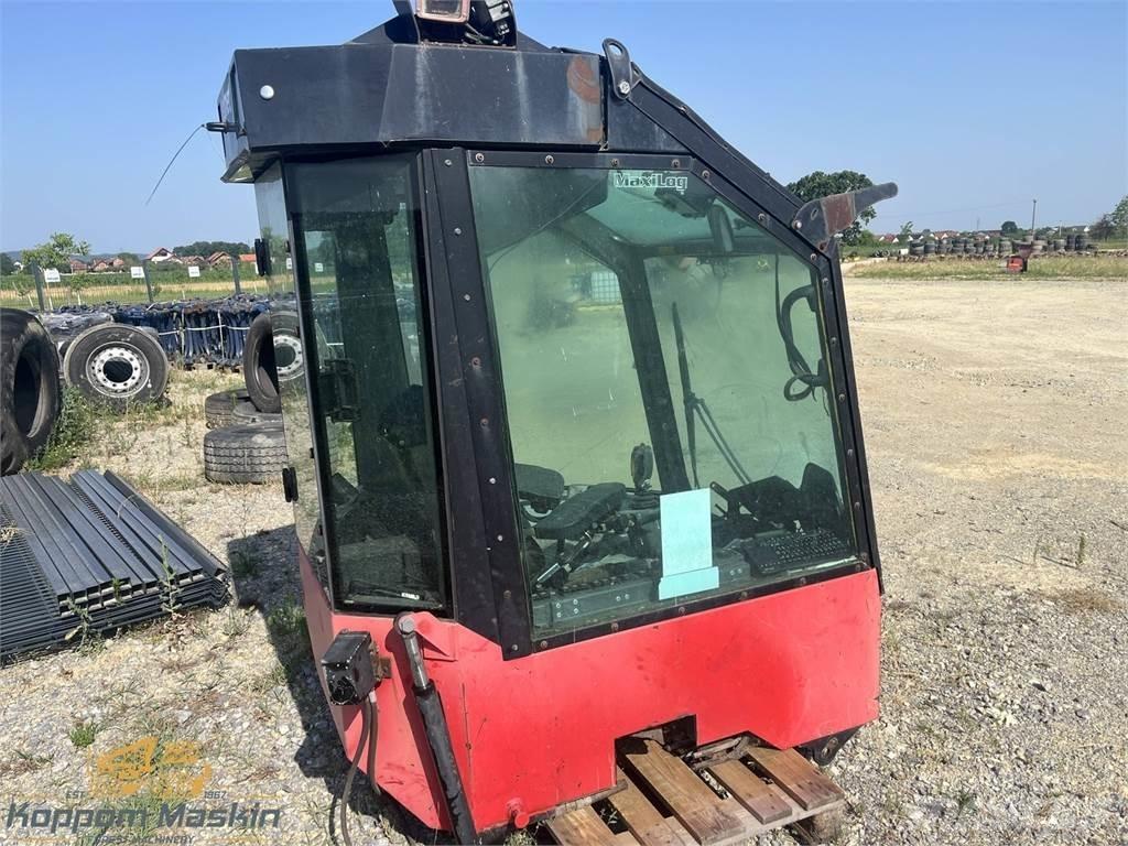 Valmet 911.1 Cabine en interieur