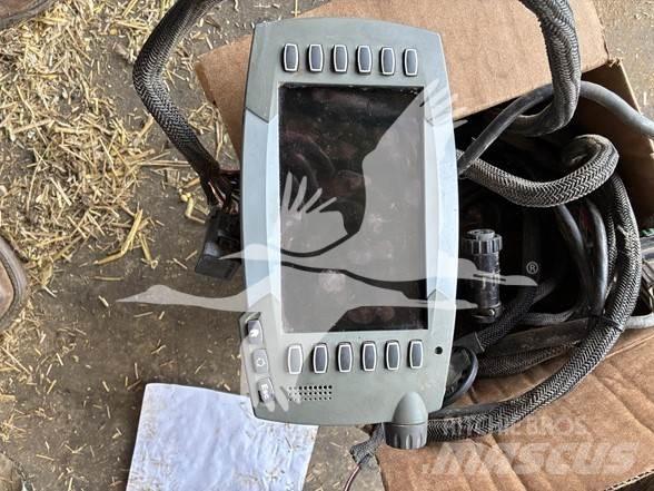 Agco 7430 Vierkante balenpers