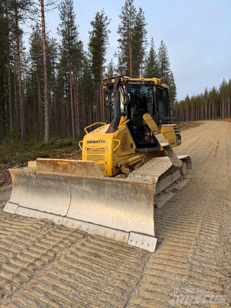 Komatsu D 37 PX-23 Rupsdozers