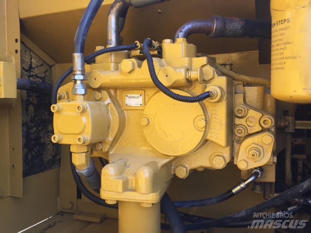 CAT 320 D Rupsgraafmachines