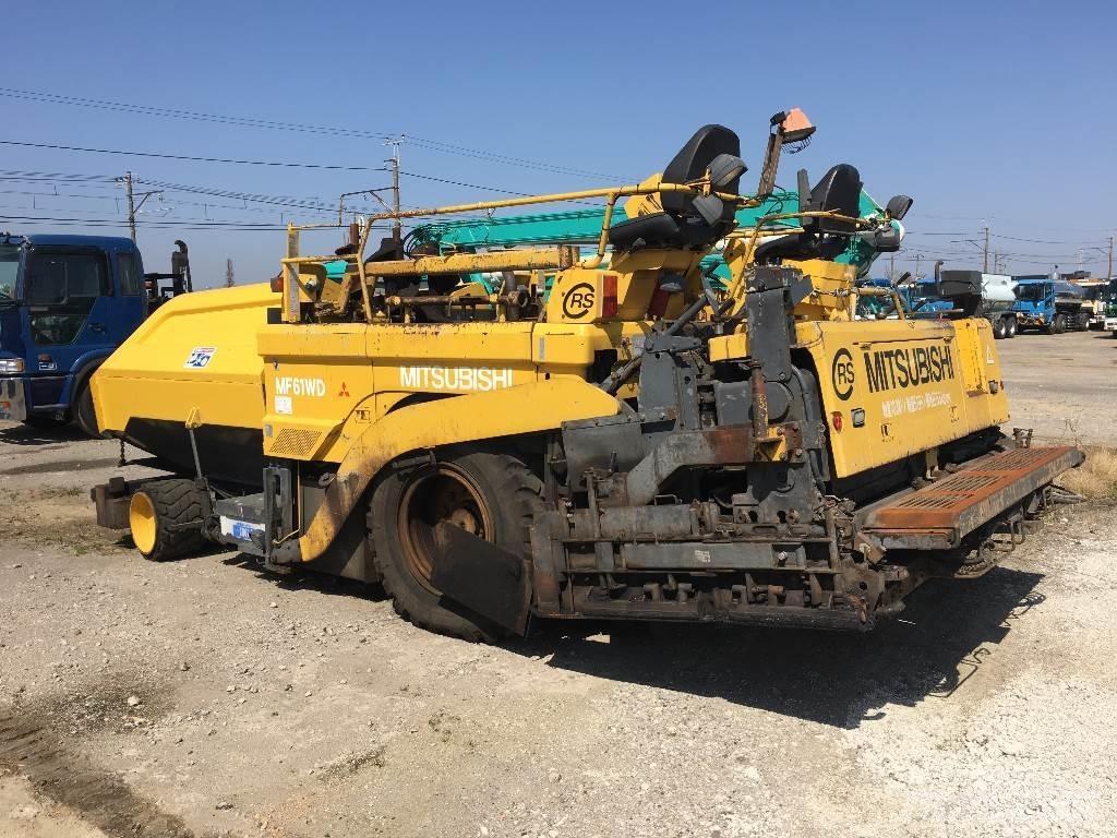 Mitsubishi MF61WD Asfaltafwerkmachines