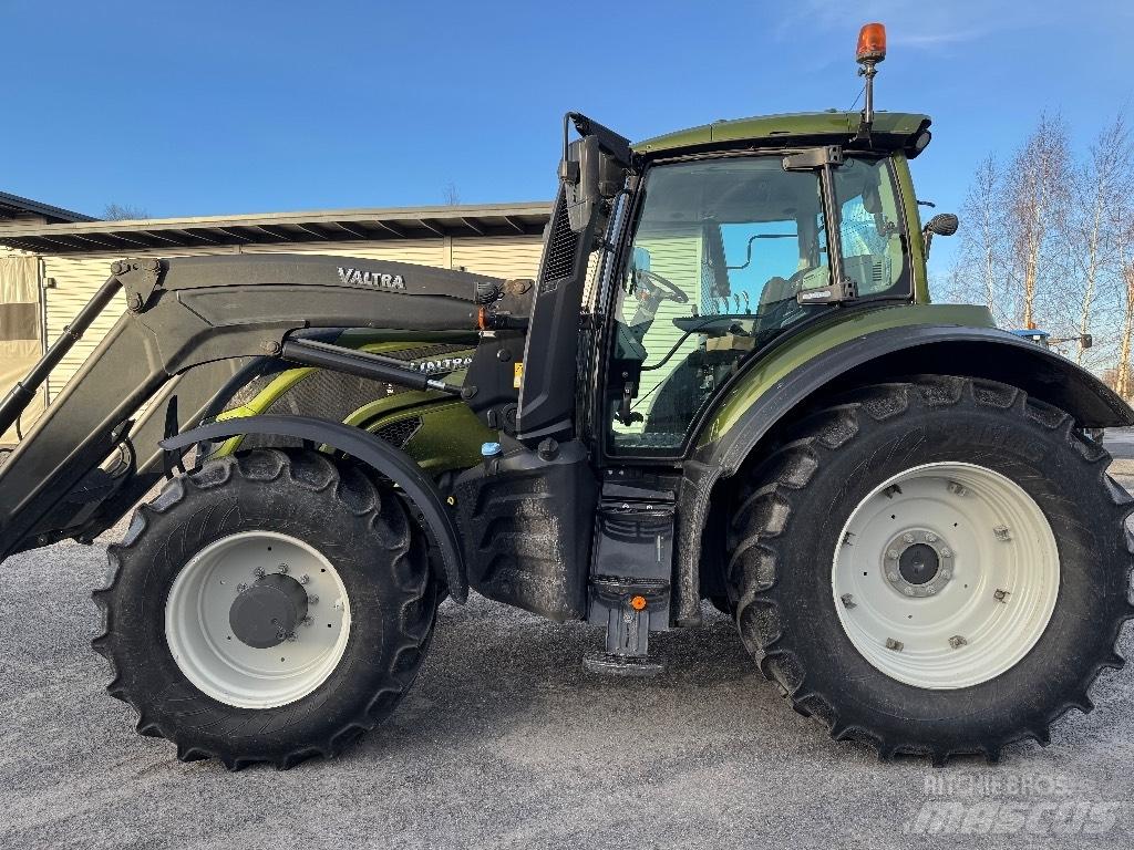 Valtra T174 EA Tractoren