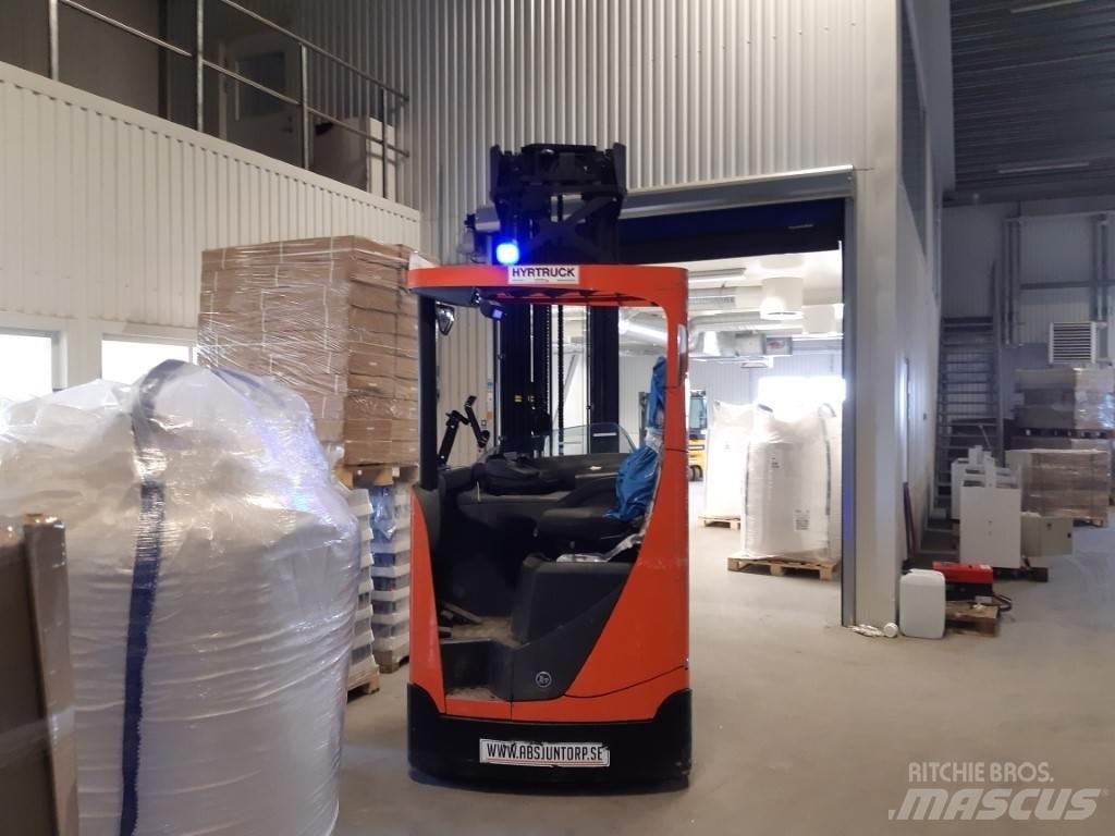 BT RRE200E Reachtruck voor hoog niveau