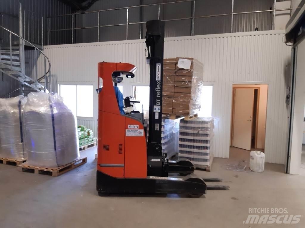 BT RRE200E Reachtruck voor hoog niveau