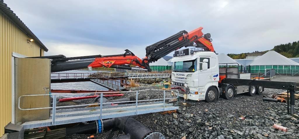 Scania 730 Vlakke laadvloer met kraan