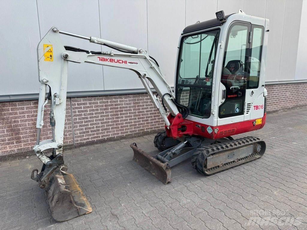 Takeuchi TB016 Minigraafmachines < 7t